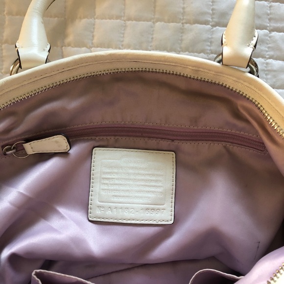 White leather Coach handbag - Picture 5 of 7